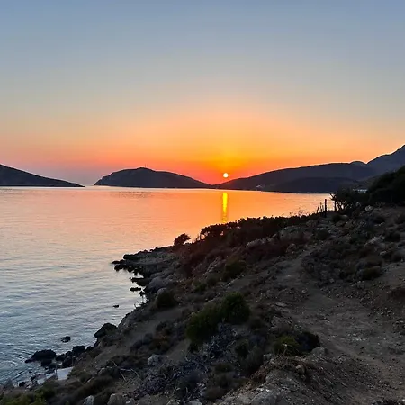 Sunset Dreams Spyros * Skalia
